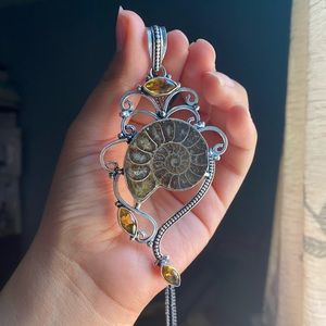 ✨ON SALE✨ 925 Sterling Silver Ammonite & Citrine Pendant✨READ